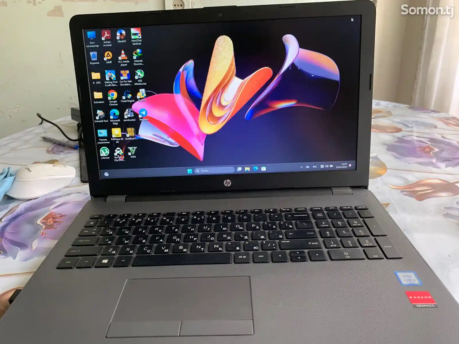 Ноутбук HP 250 G6 Notebook PC-1