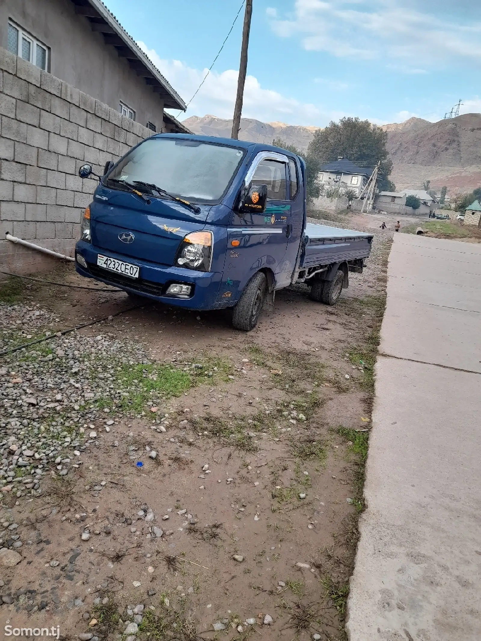 Бортовой автомобиль Hyundai Porter, 2013-1