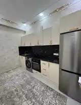 2-комн. квартира, 10 этаж, 60м², Ашан-5