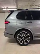 BMW X7, 2023-6