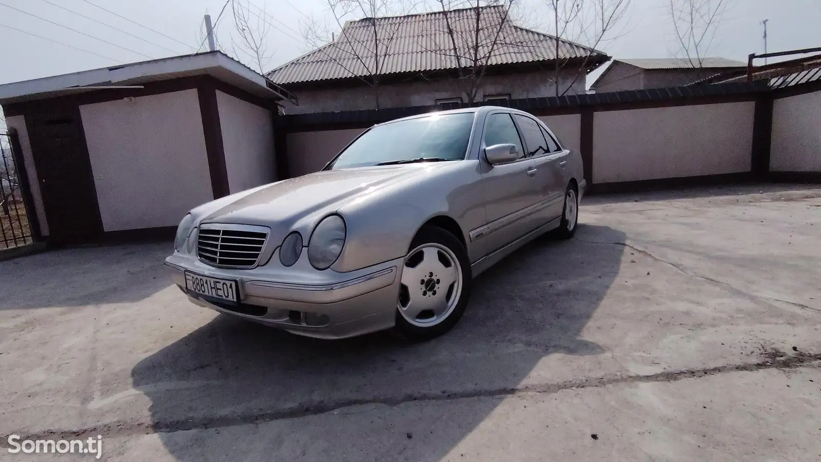 Mercedes-Benz E class, 2000-1