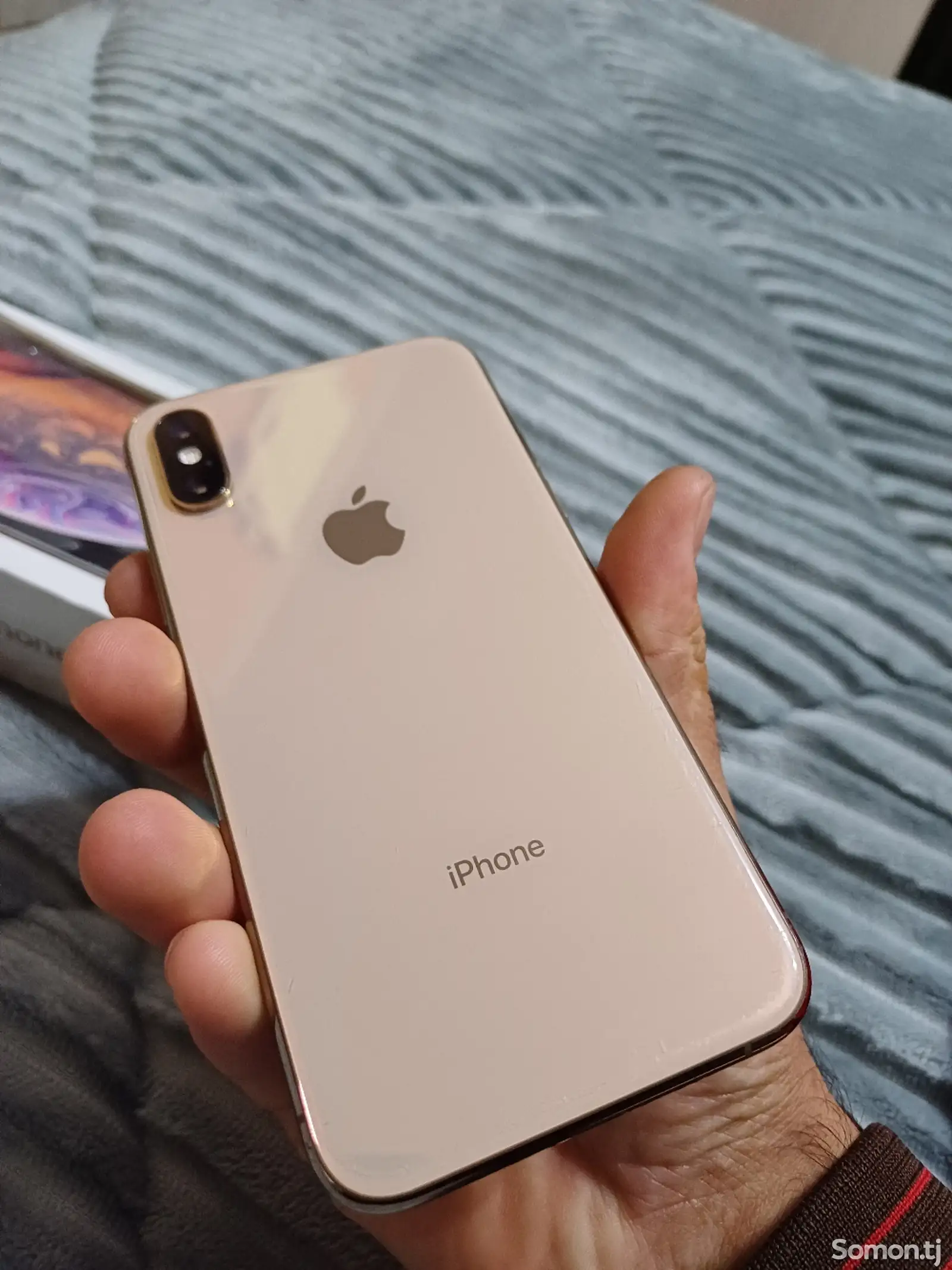 Apple iPhone Xs, 64 gb, Gold-1