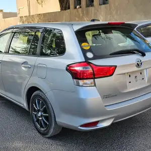 Toyota Fielder, 2017