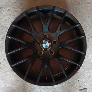 Диски R18 на BMW