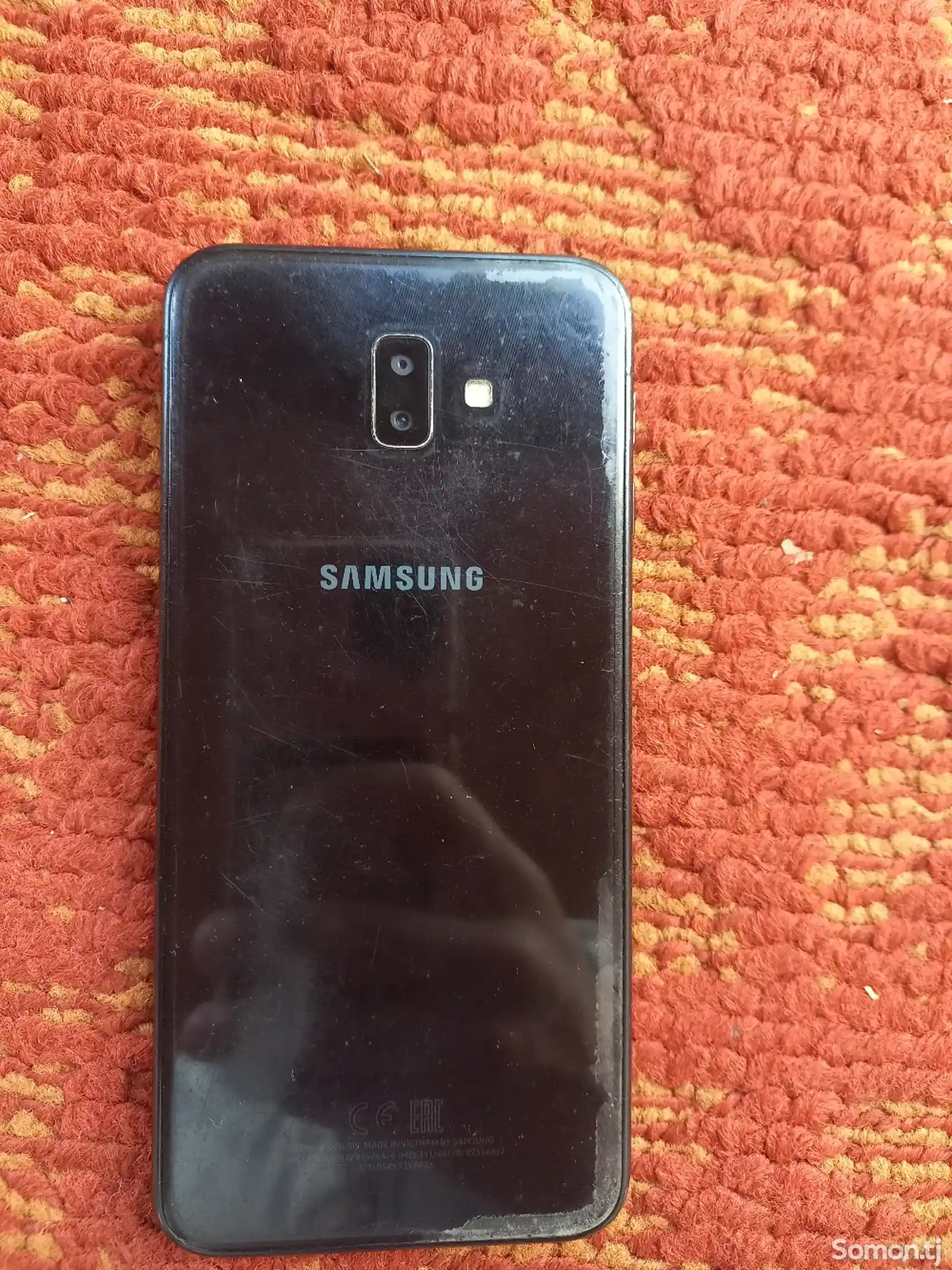 Samsung Galaxy J6+-2
