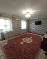 3-комн. квартира, 2 этаж, 60м², Универмаг-2