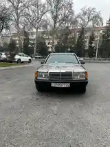 Mercedes-Benz W201, 1990-2