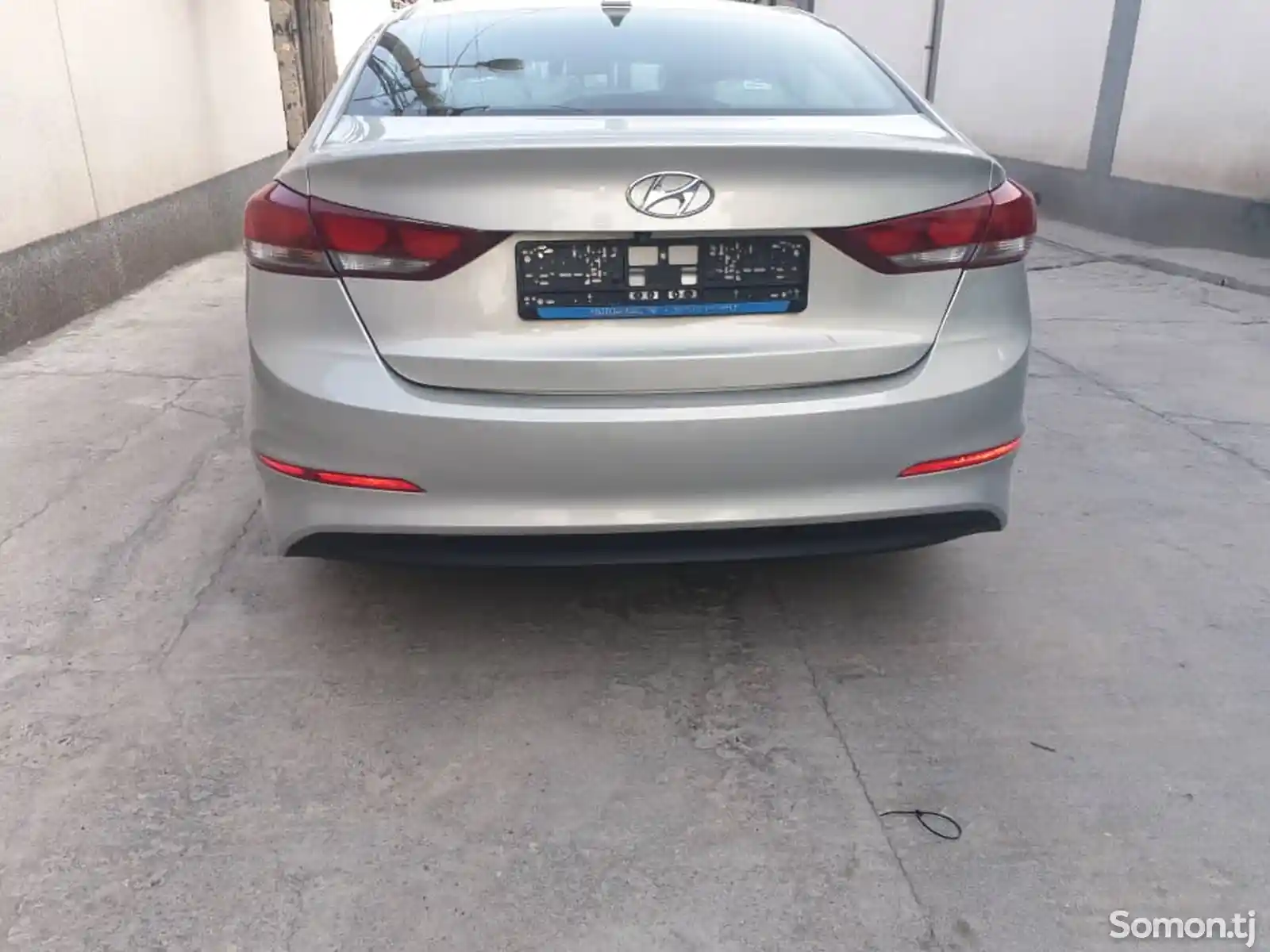 Hyundai Elantra, 2017-4