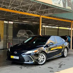 Toyota Camry, 2018