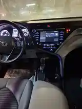 Toyota Camry, 2018-6