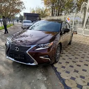 Lexus ES series, 2017