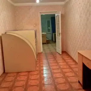 2-комн. квартира, 4 этаж, 44м², Молодежный театр