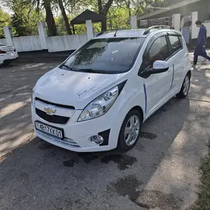 Chevrolet Spark, 2010