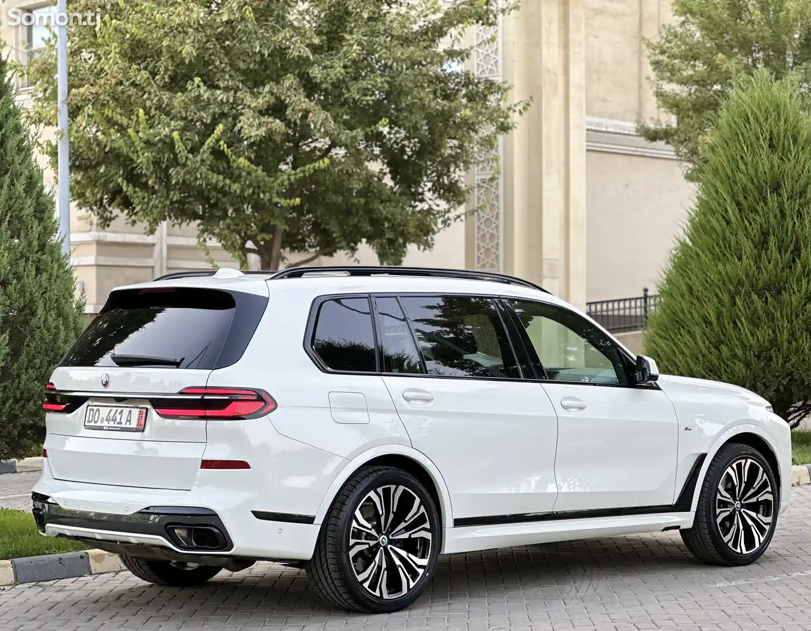 BMW X7, 2023-6