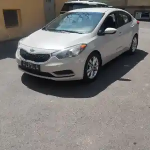 Kia Cerato, 2013