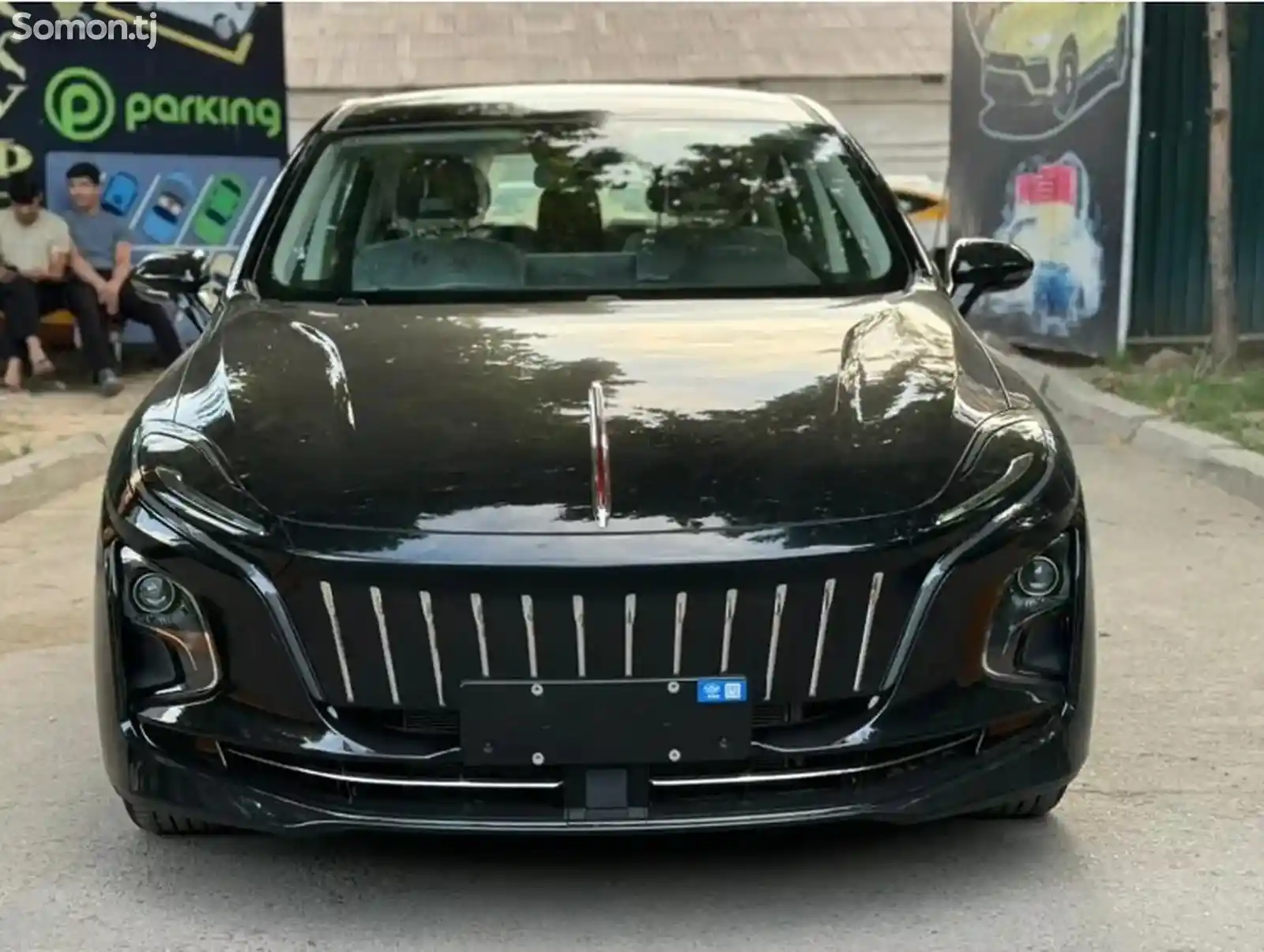 Hongqi E-QM5, 2024-1