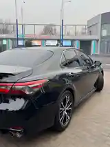 Toyota Camry, 2018-4