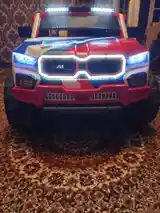 Детская машинка BMW 4x4-4