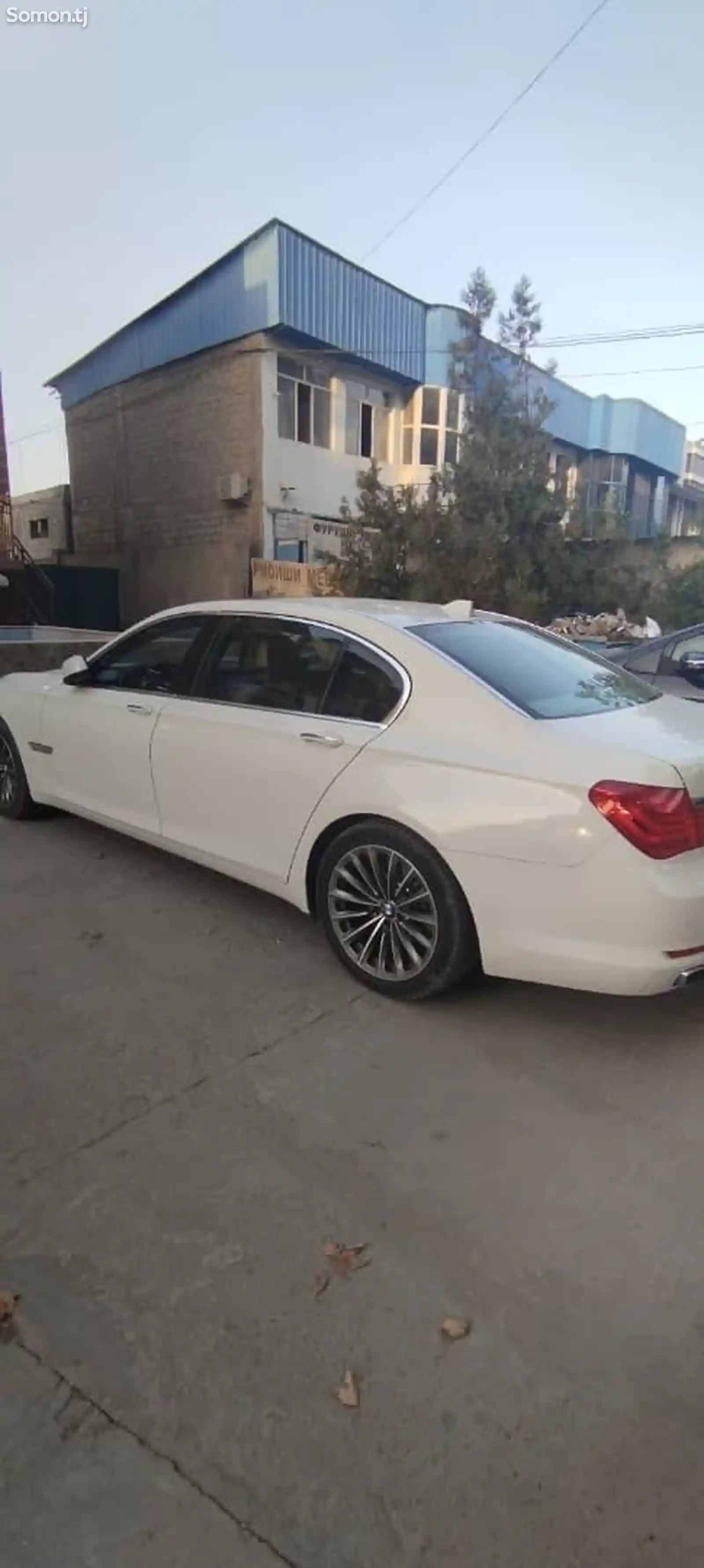 BMW 7 series, 2010-2