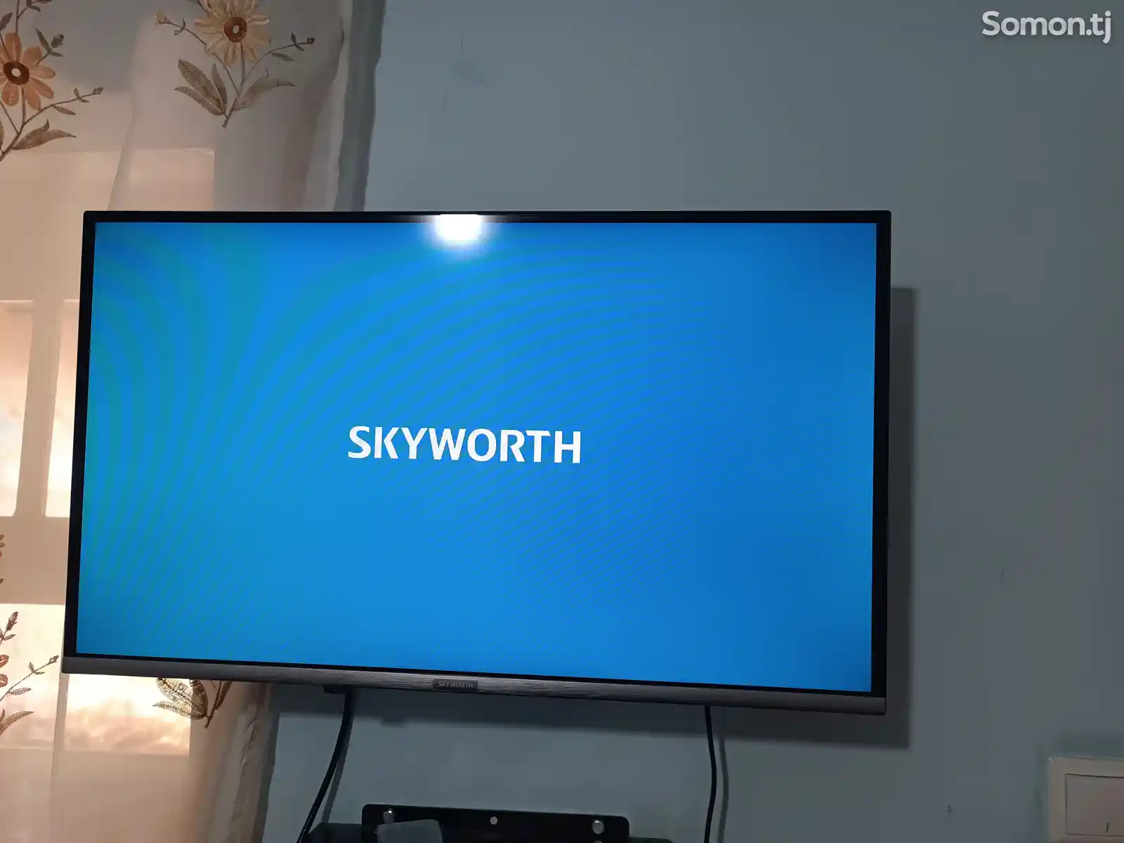 Телевизор Skyworth-1