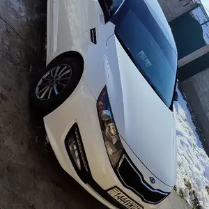 Kia K5, 2012