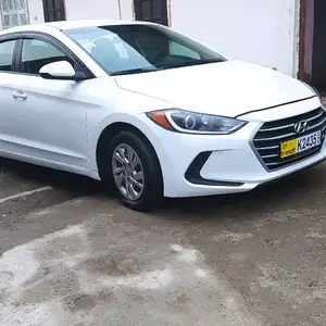 Hyundai Elantra, 2016