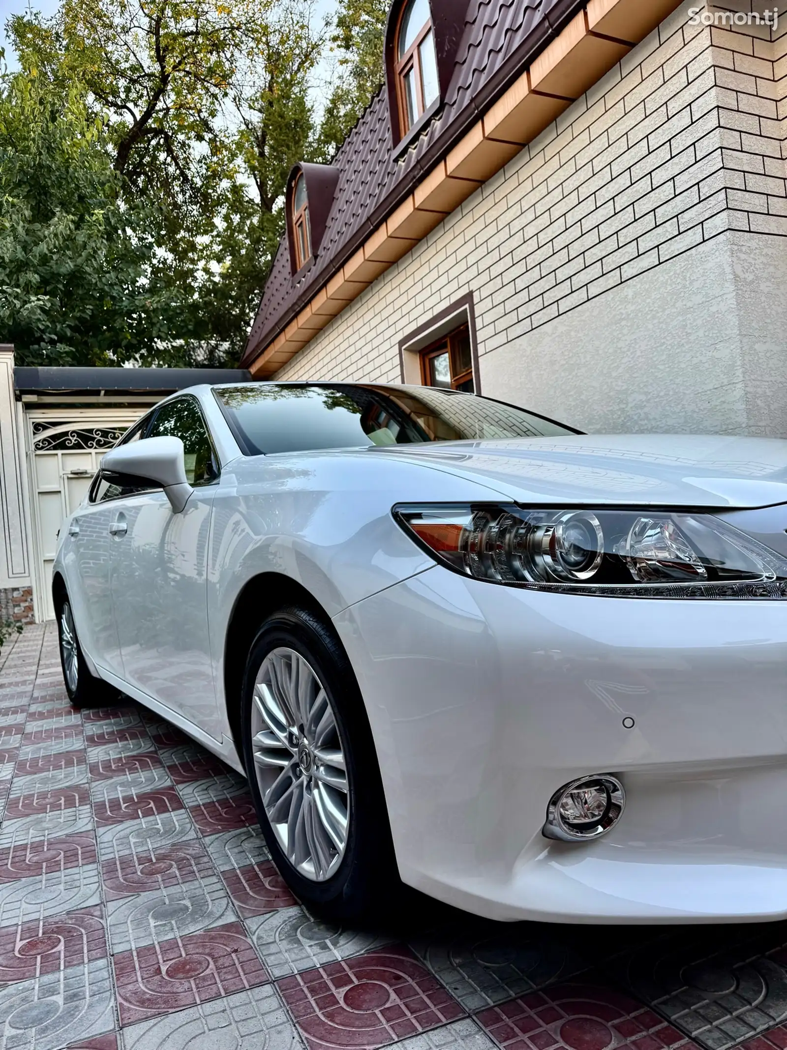 Lexus ES series, 2014-7