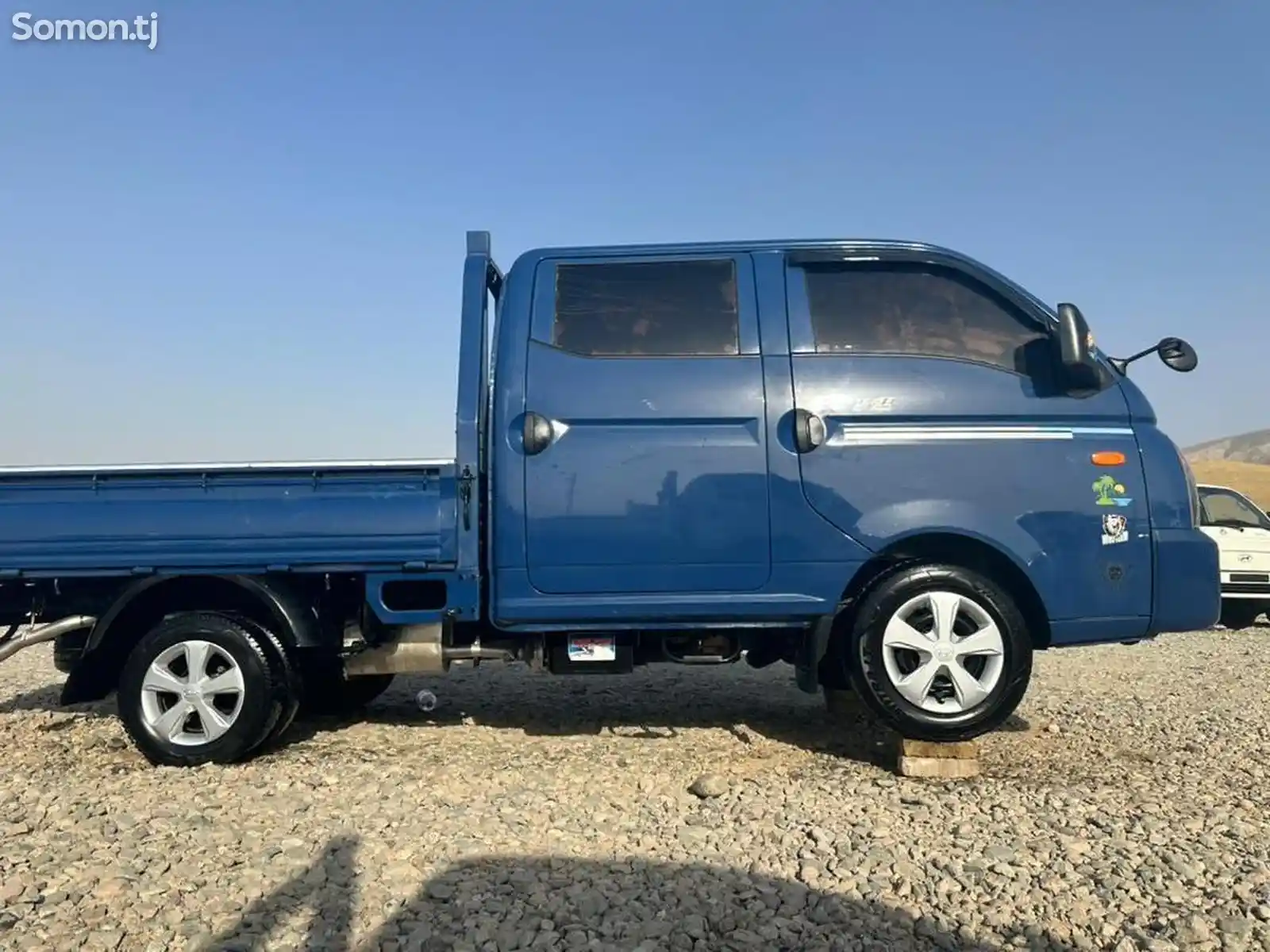 Бортовой автомобиль Hyundai Porter, 2015-1