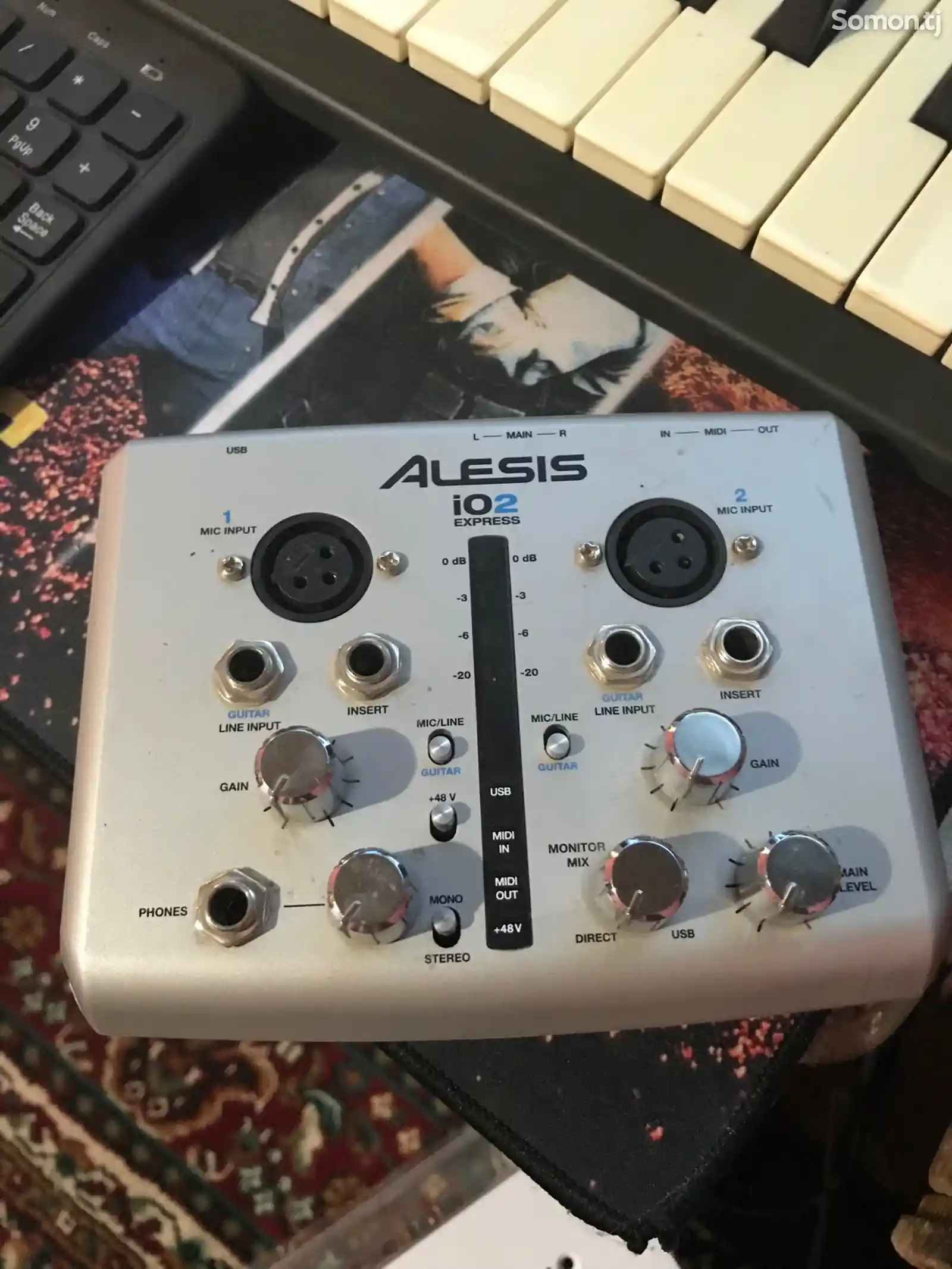 Звуковая карта Alesis io2 express-1