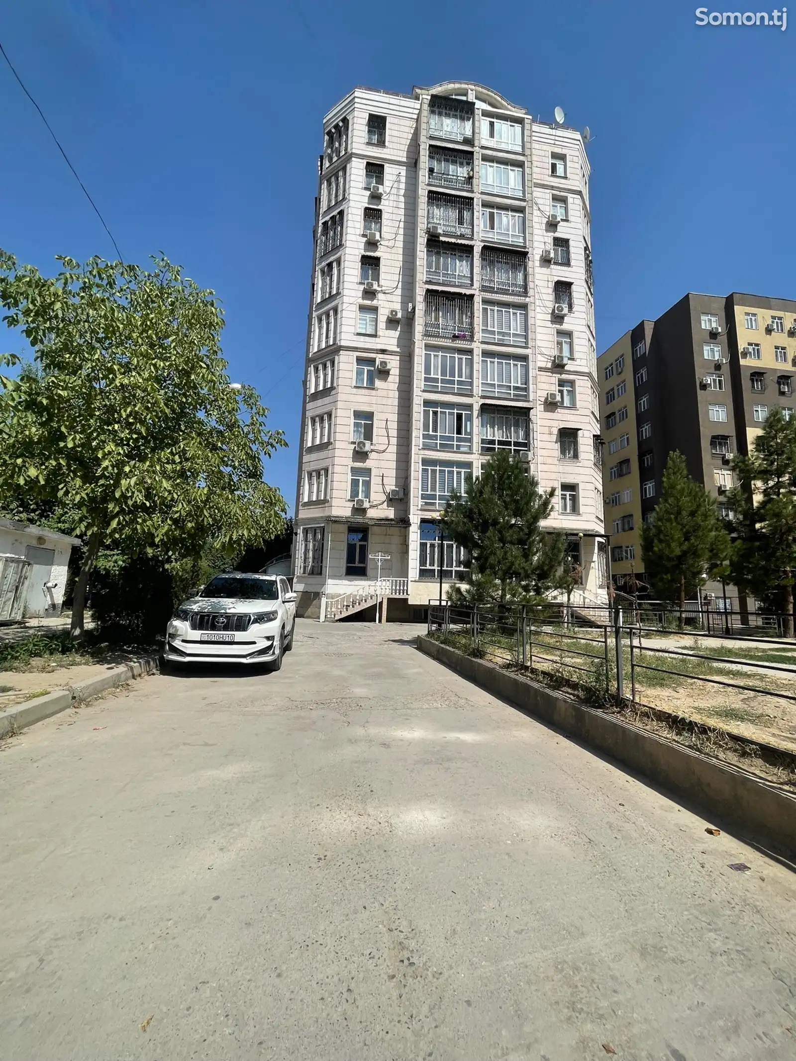 3-комн. квартира, 2 этаж, 100 м², 112 мкр-1