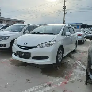 Toyota Wish, 2014