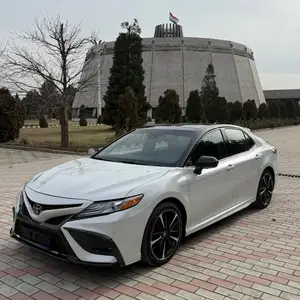 Toyota Camry, 2018