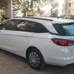 Opel Astra K, 2016