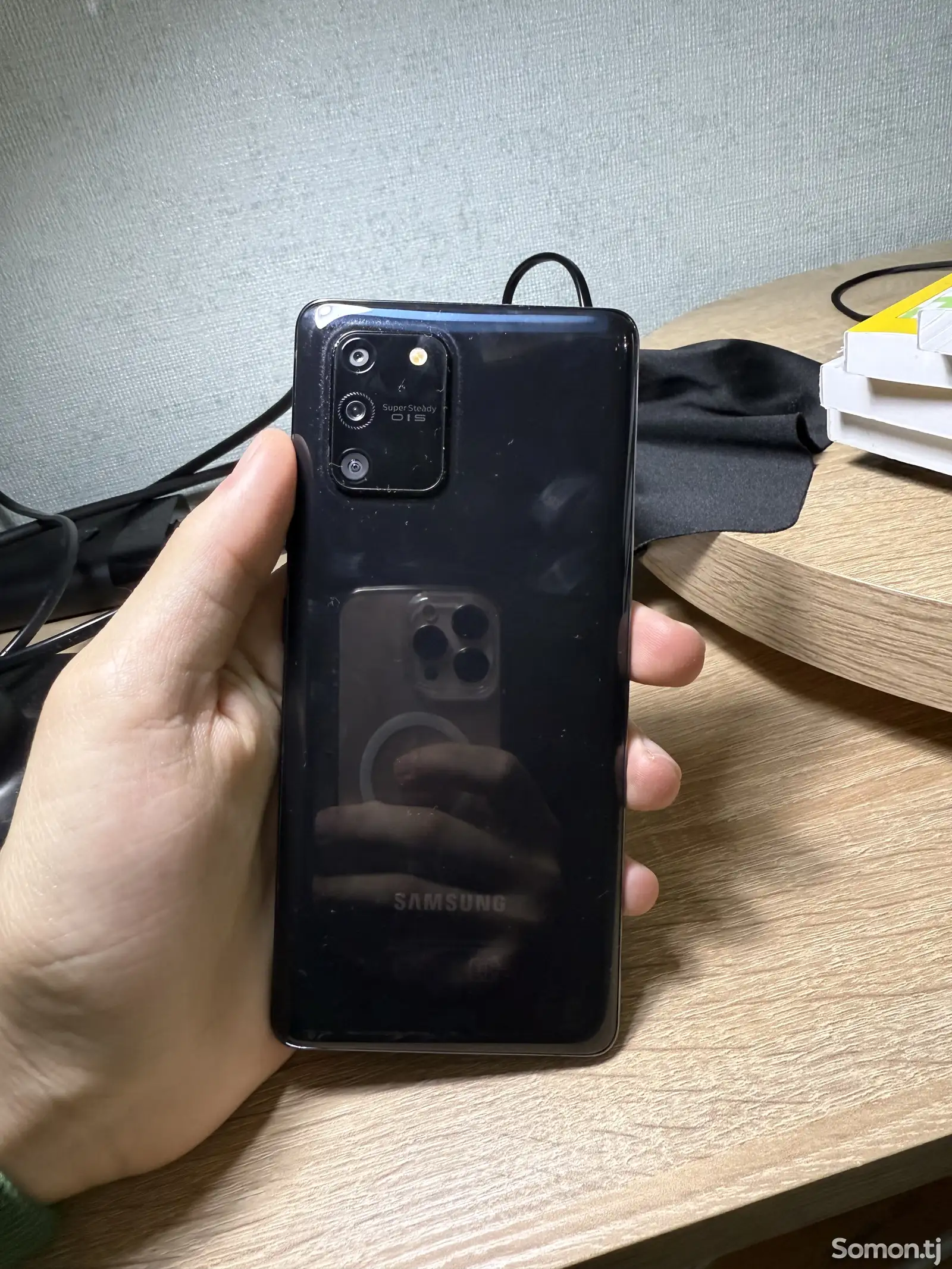 Samsung Galaxy S10 Lite-1