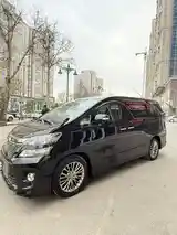 Toyota Vellfire, 2014-4