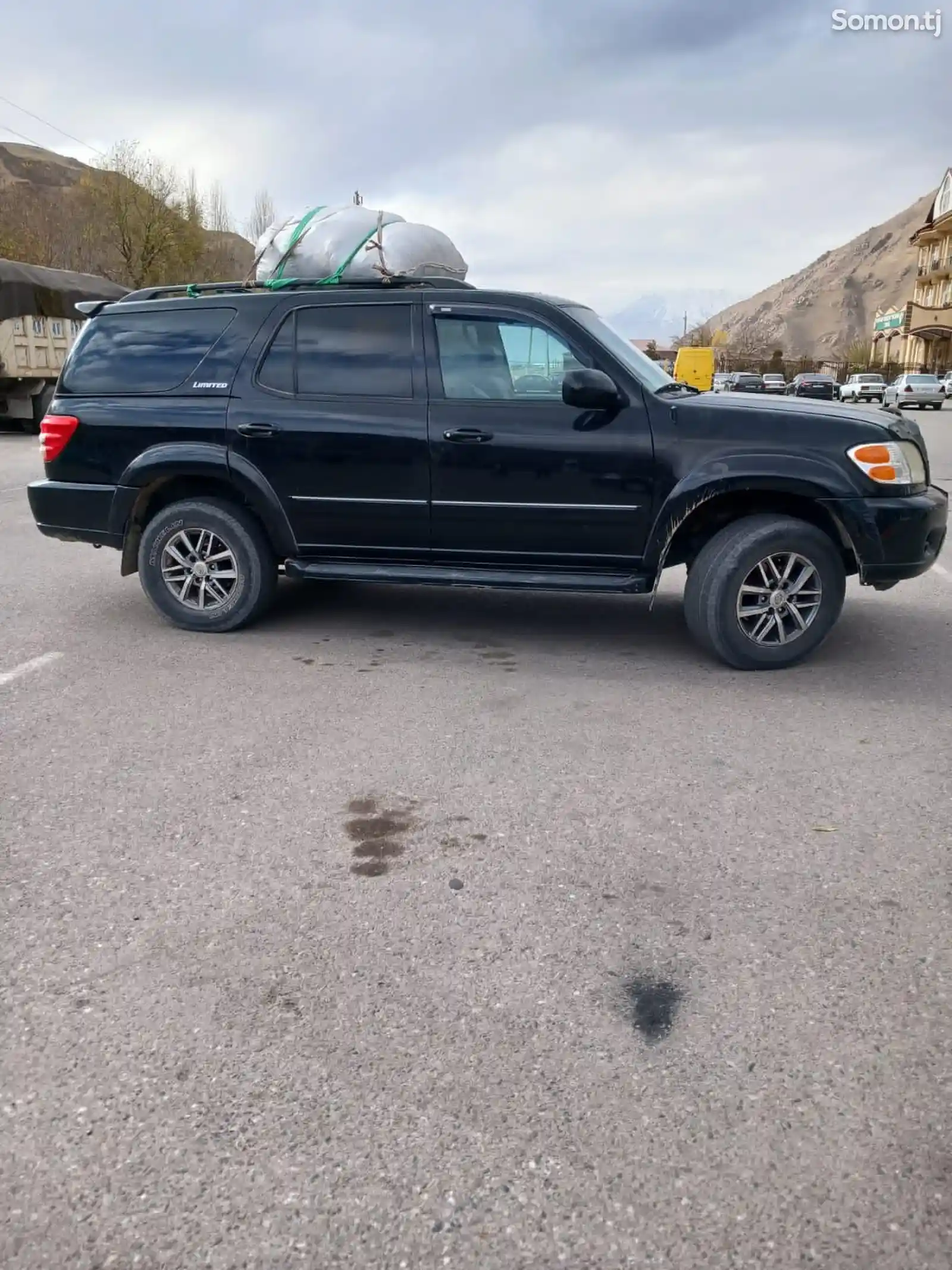 Toyota Sequoia, 2002-1