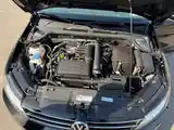 Volkswagen Jetta, 2017-10