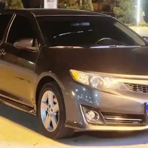 Toyota Camry, 2012