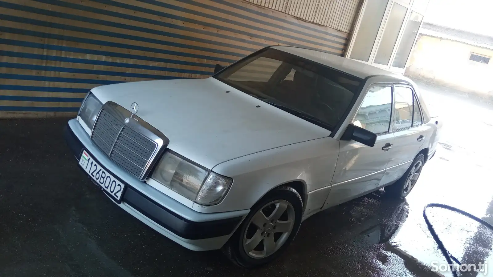 Mercedes-Benz W124, 1990-1