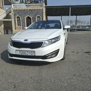 Kia K5, 2011