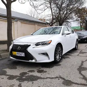 Lexus ES series, 2013