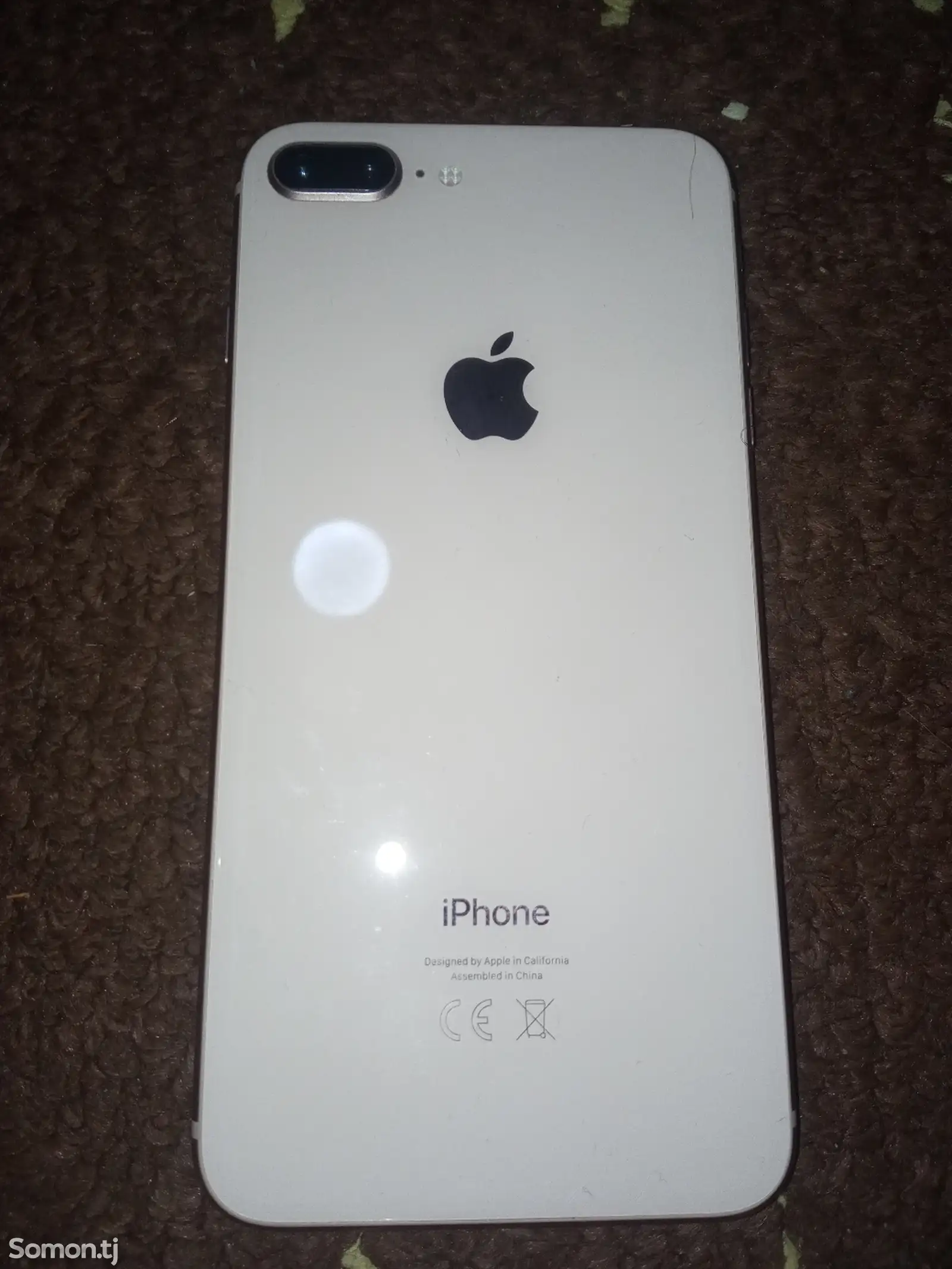 Apple iPhone 8 plus, 64 gb, Gold-1