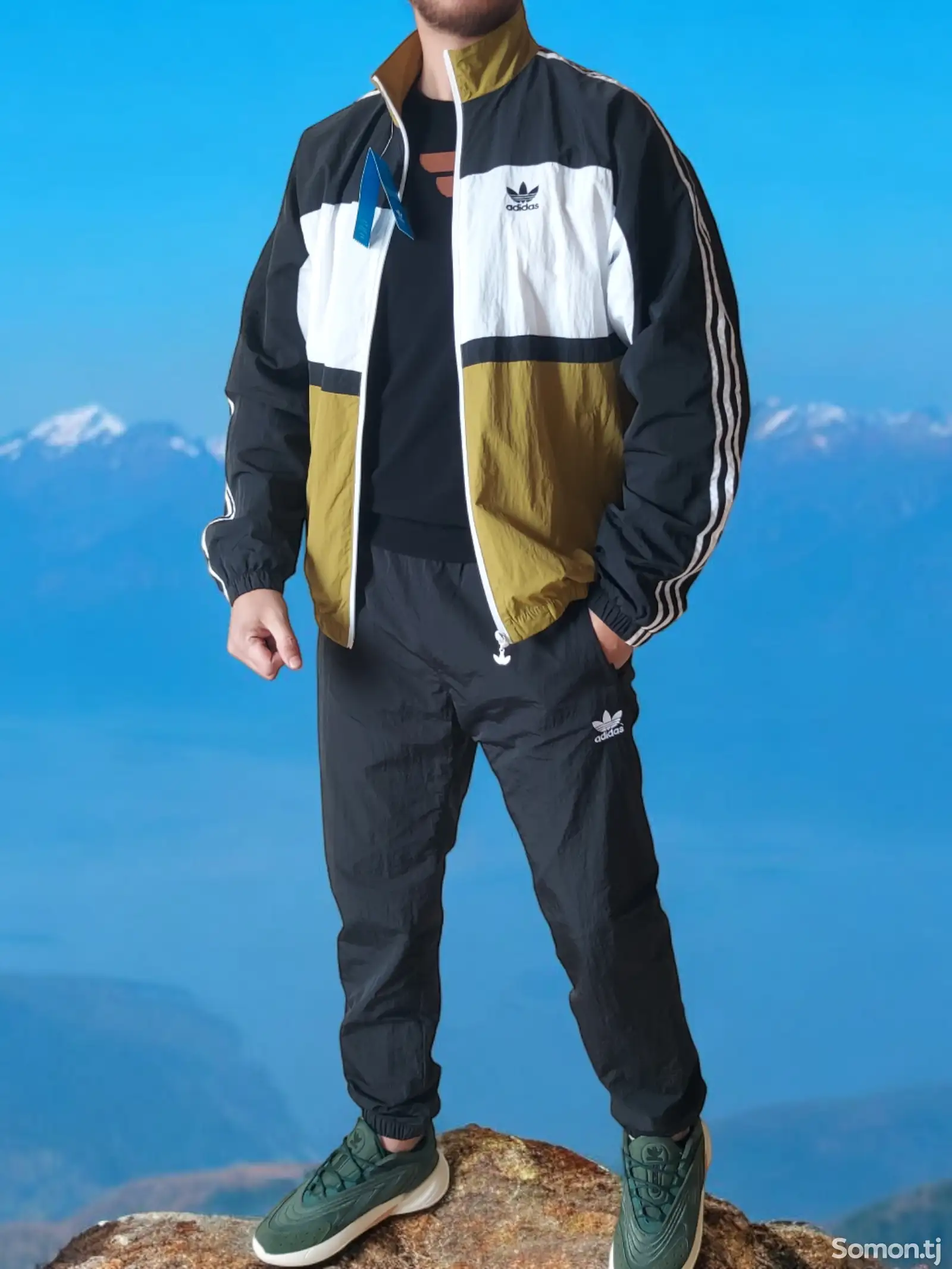 Спортивный костюм Adidas-1