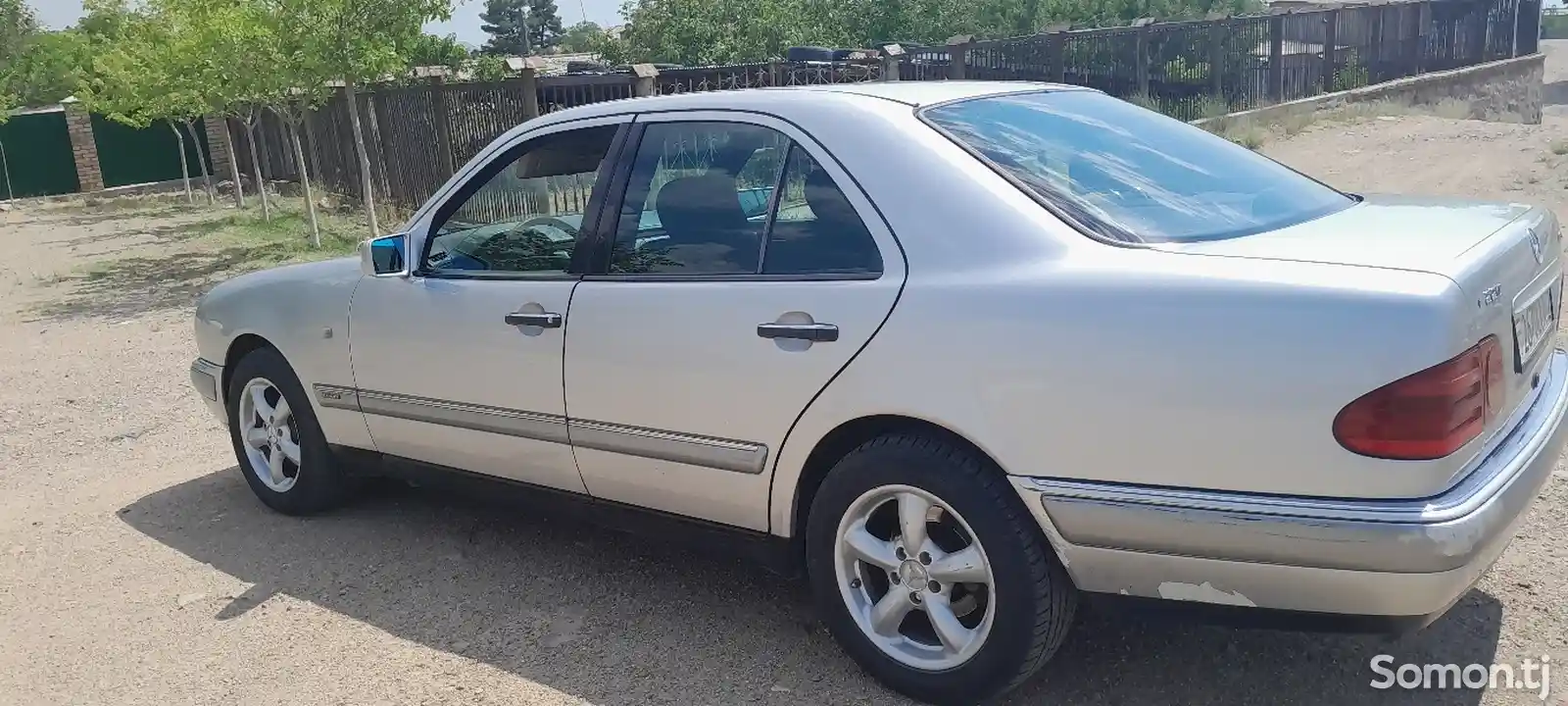 Mercedes-Benz E class, 1997-4