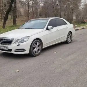 Mercedes-Benz E class, 2011