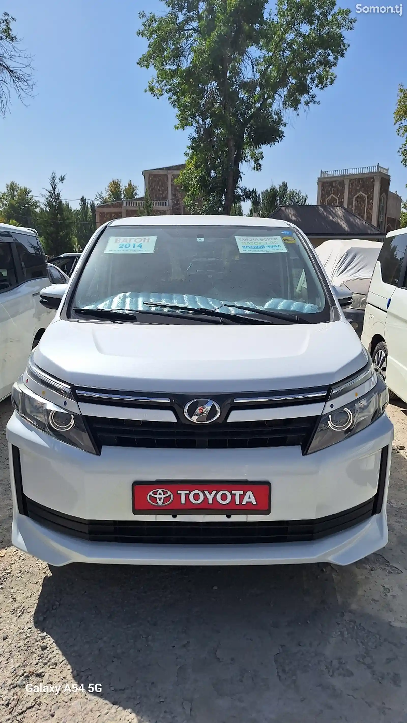 Toyota Voxy, 2014-1