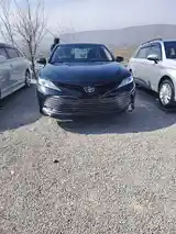 Toyota Camry, 2018-5