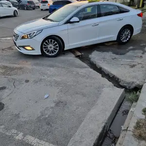 Hyundai Sonata, 2016