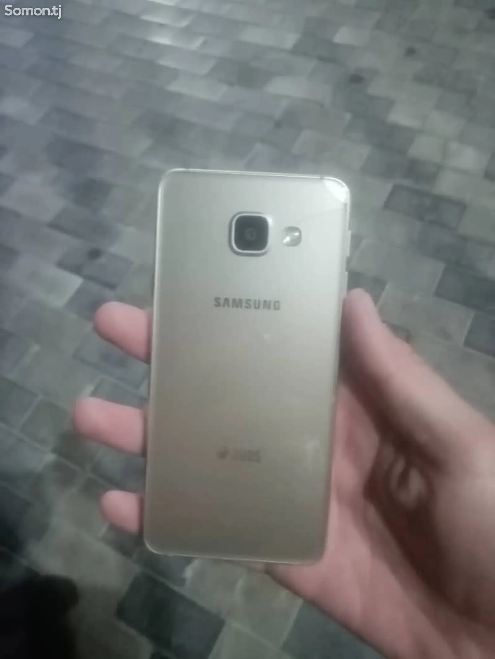 Samsung Galaxy А3, 2016-1