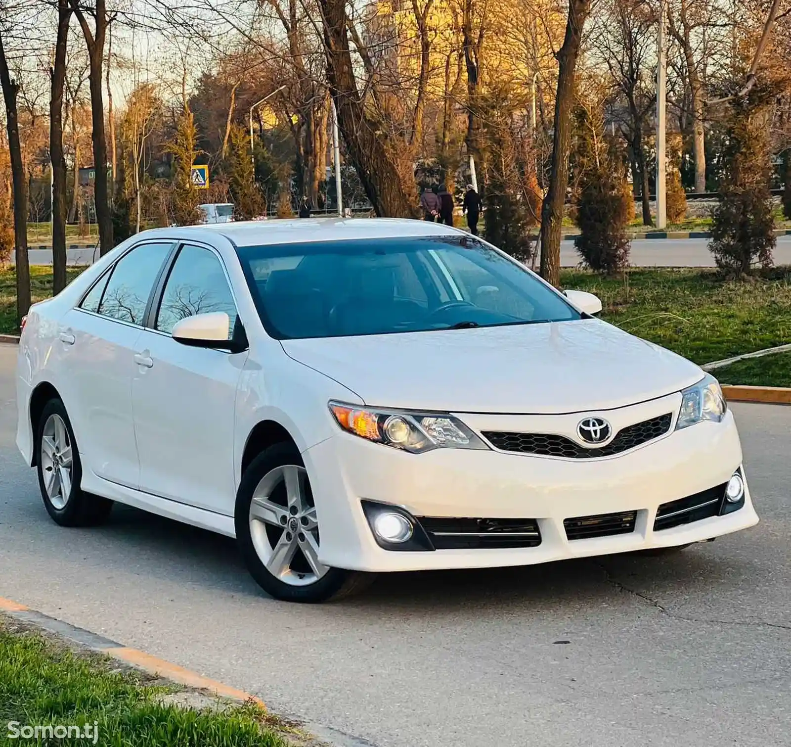 Toyota Camry, 2014-1